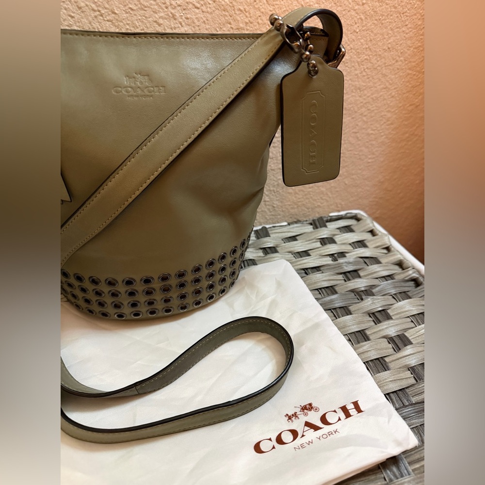 Coach Bleecker Grommets Leather Bucket Crossbody Olive Green 32386 - Picture 7 of 16